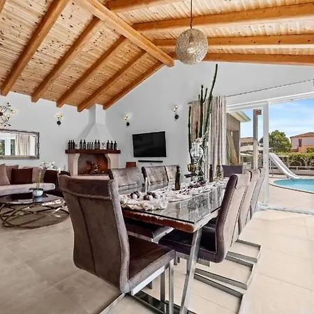 Villa Emily